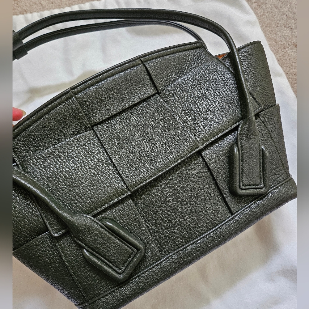 BOTTEGA VENETA Intrecciato Small Arco Tote Bag Leather Dark Green - Picture 2 of 8